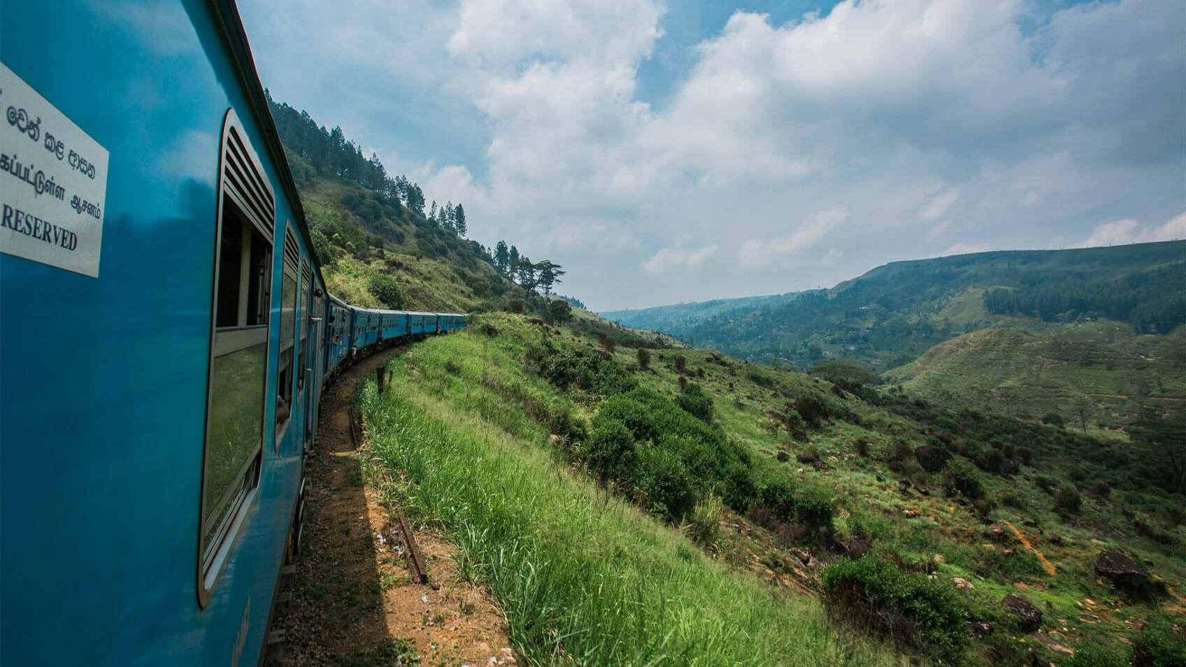 sri-lanka-eliya-train